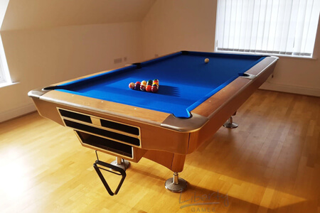 A modern LA Pro American pool table.